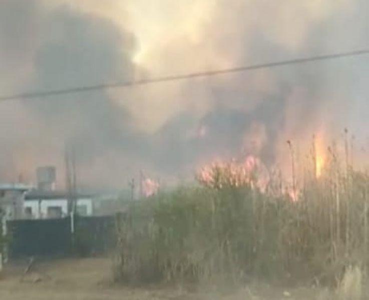 3783-intenso-despliegue-operativo-por-incendios-de-pastizales-20220817220931