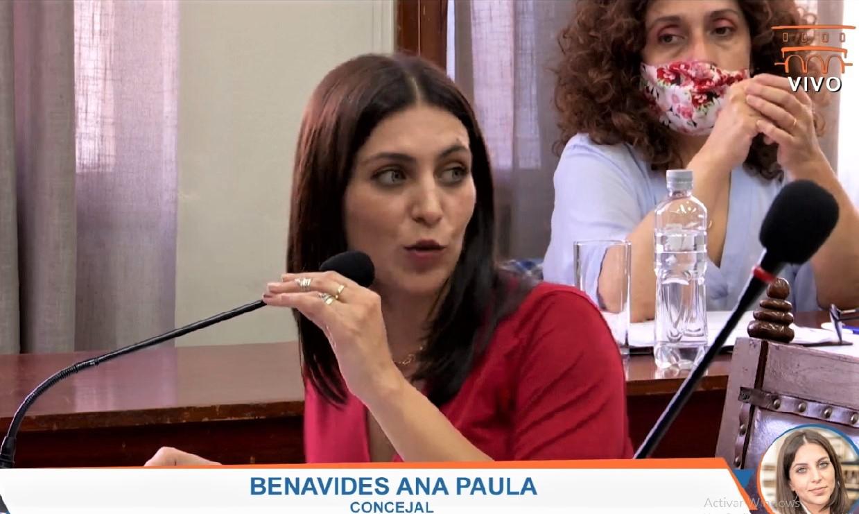 PAULA BENAVIDES abril 21