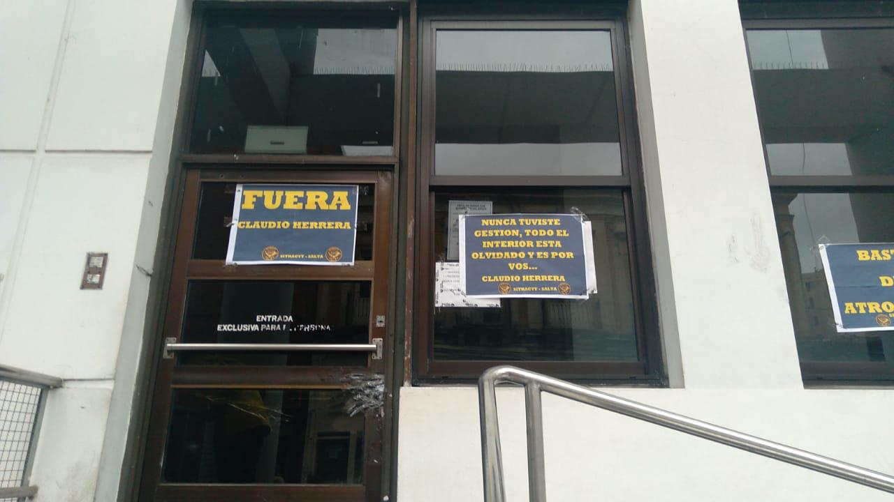 946d2462-6fe9-450c-a6d2-ebe365a7c4b2