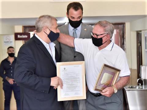 homenaje a kairuz