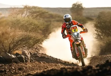 KEVIN BENAVIDES dakar