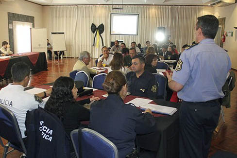 02-10-digitales-policias