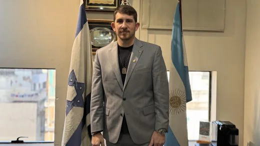 entrevista-al-presidente-de-la-daia-mauro-berenstein-el-primer-desafio-de-la-dirigencia-es-contener-esta-ola-antisemita-e1749330358961