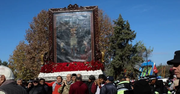 69d4e9df5a74d_600_315!