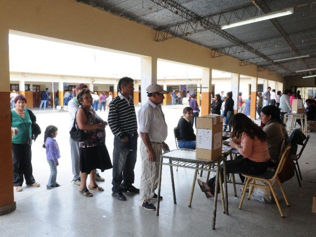 gente-votando