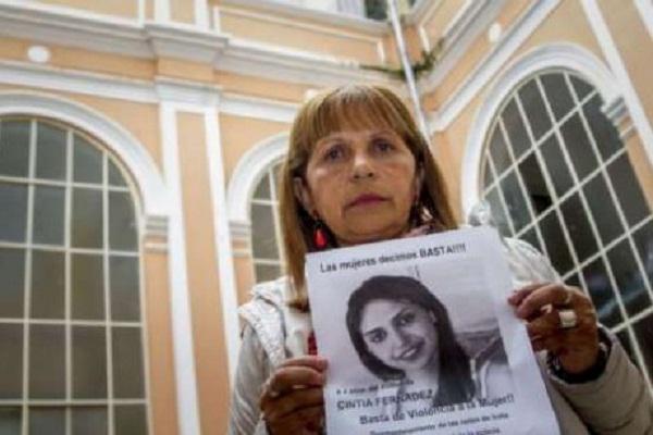 multimedia.miniatura.b23140341fe3b787.616e61206665726e616e64657a5f6d696e6961747572612e6a7067