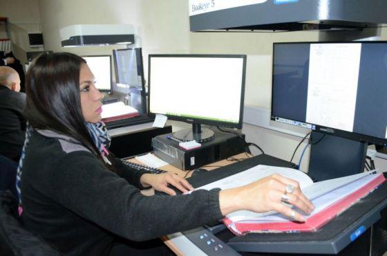 83372-a-traves-de-una-isla-tecnologica-avanza-la-digitalizacion-de-las-actas-demograficas-de-toda-la-provincia