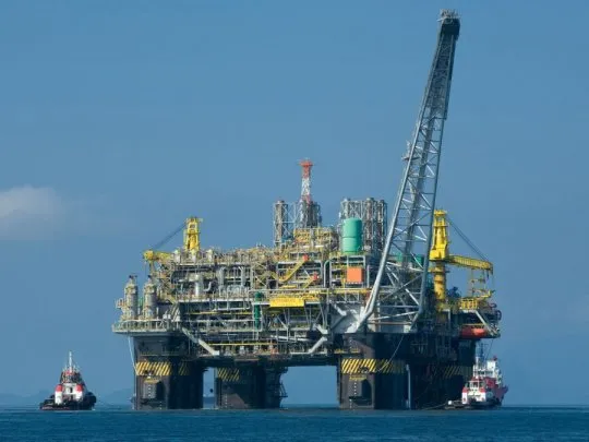 plataforma-maritima-petroleo-brentjpg