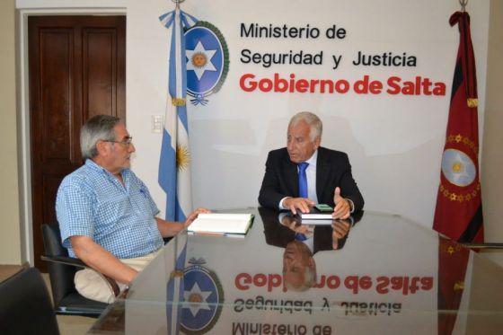 87492-articulan-acciones-para-potenciar-el-servicio-de-la-cooperadora-policial