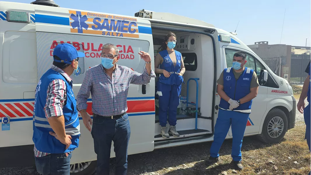 109004-el-ministro-mangione-superviso-el-operativo-sanitario-del-samec-por-los-incendios-en-la-circunvalacion-oeste