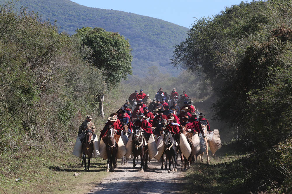 06-06-anuncio cabalgata horqueta2