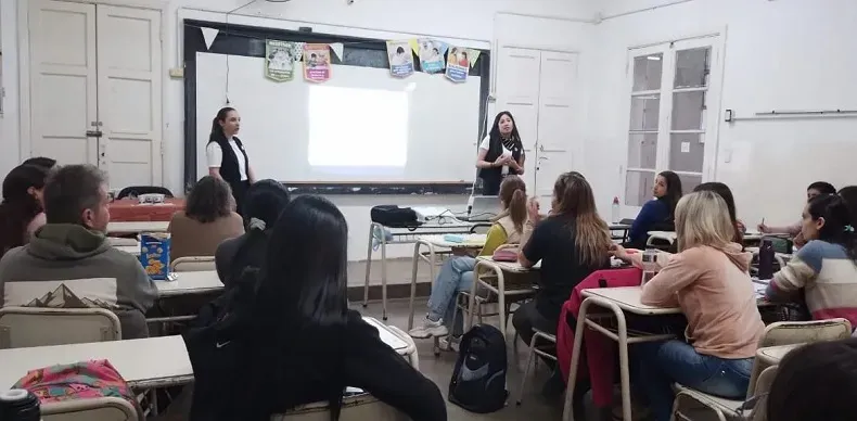 multimedia.normal.89de084c1a21912c.bm9ybWFsLndlYnA=