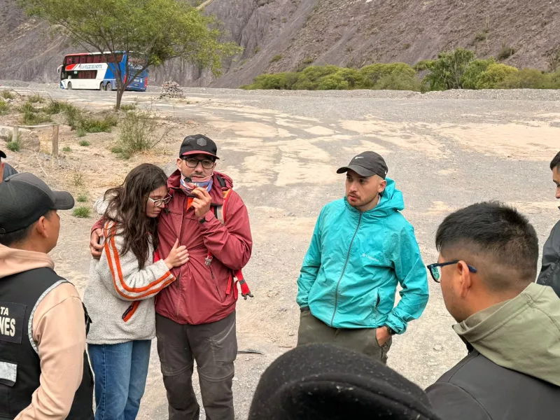 20307-concluyo-el-operativo-de-busqueda-y-rescate-de-montania-en-el-cerro-pacuy-20251026222516