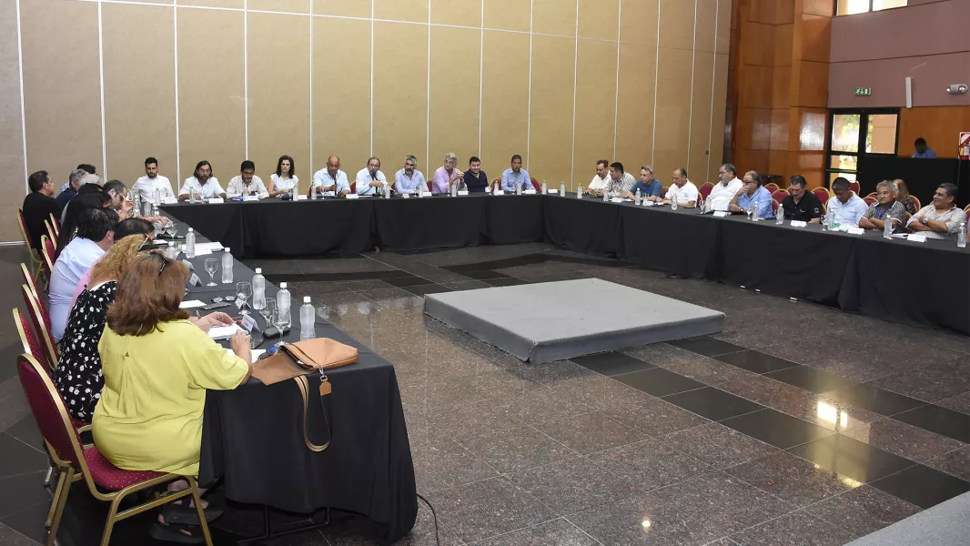 99734-el-gobierno-presento-una-propuesta-salarial-abierta-y-participativa-para-el-primer-semestre