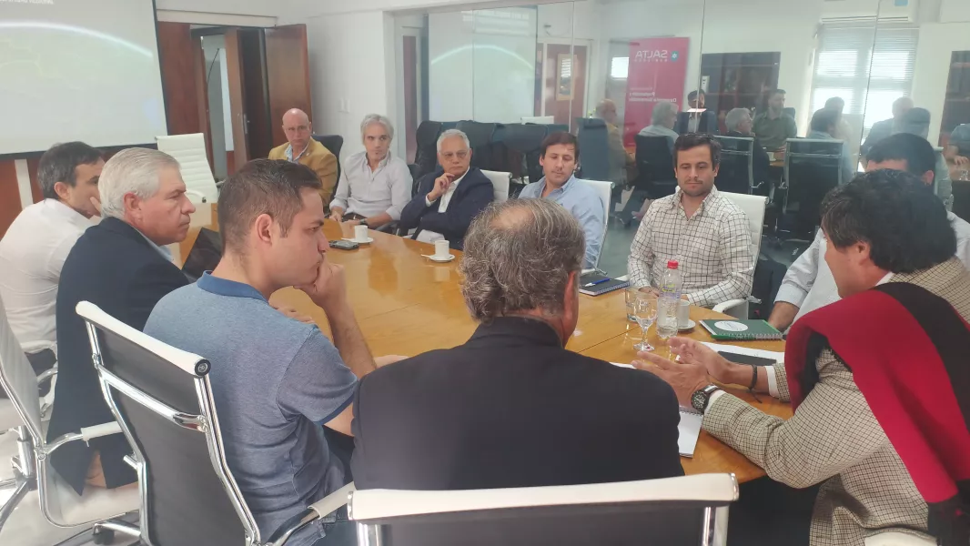 20577-el-gobierno-impulsa-una-agenda-de-reuniones-para-definir-una-estrategia-logistica-integral