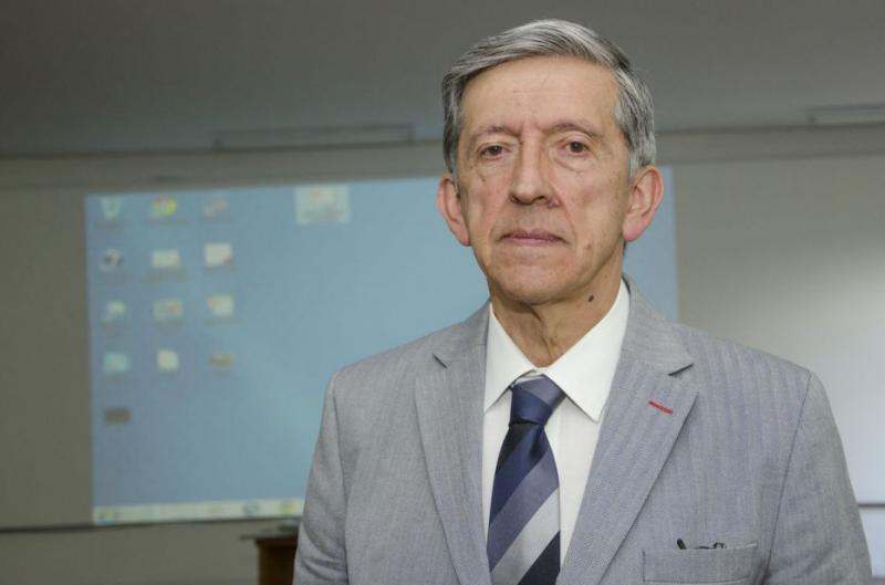armando caro figueroa
