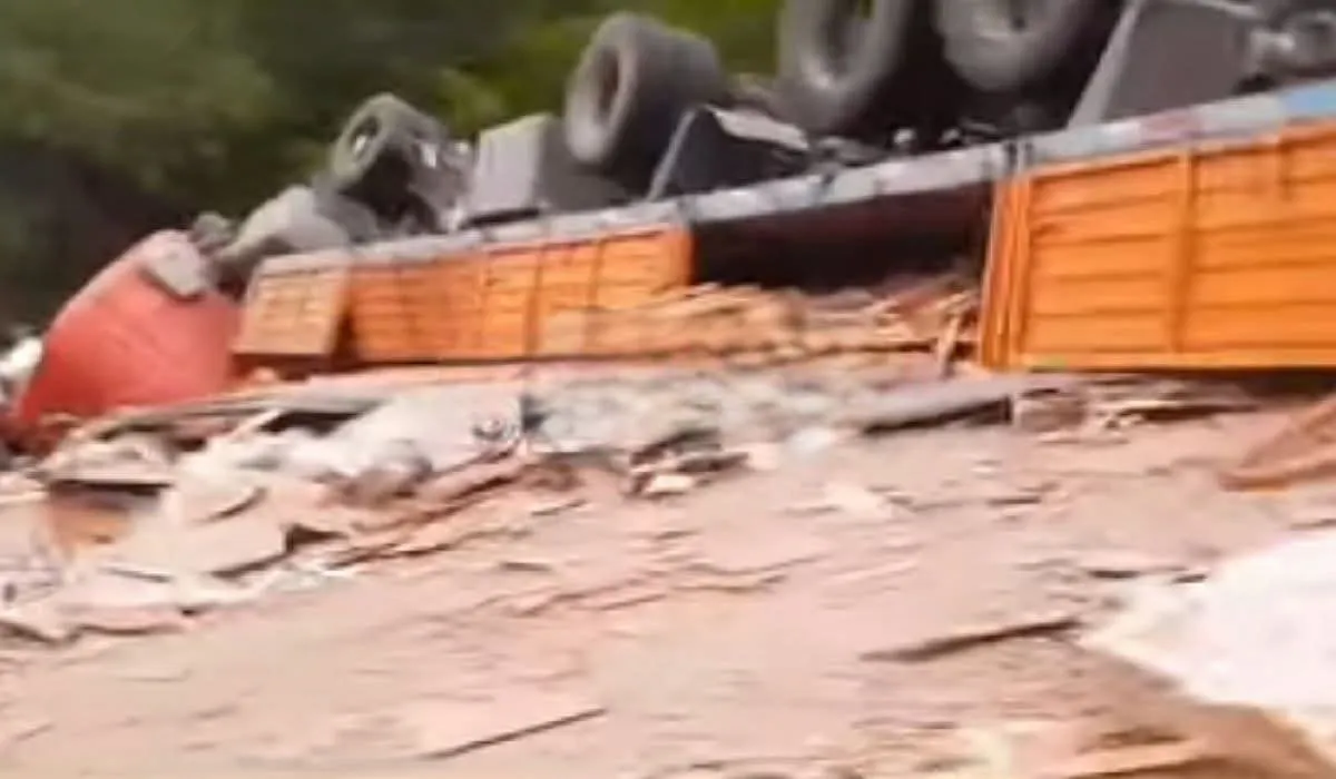 WhatsApp Image 2025-12-16 at 07.07.07