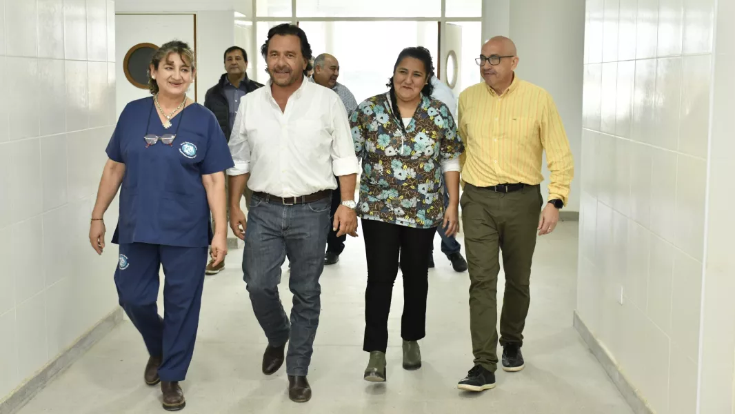 17155-el-hospital-de-rosario-de-la-frontera-sumara-64-camas-y-nuevo-edificio-para-el-de-el-potrero-saenz-verifico-las-dos-obras-20250503134339