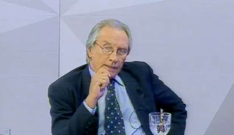 alejandro saravia