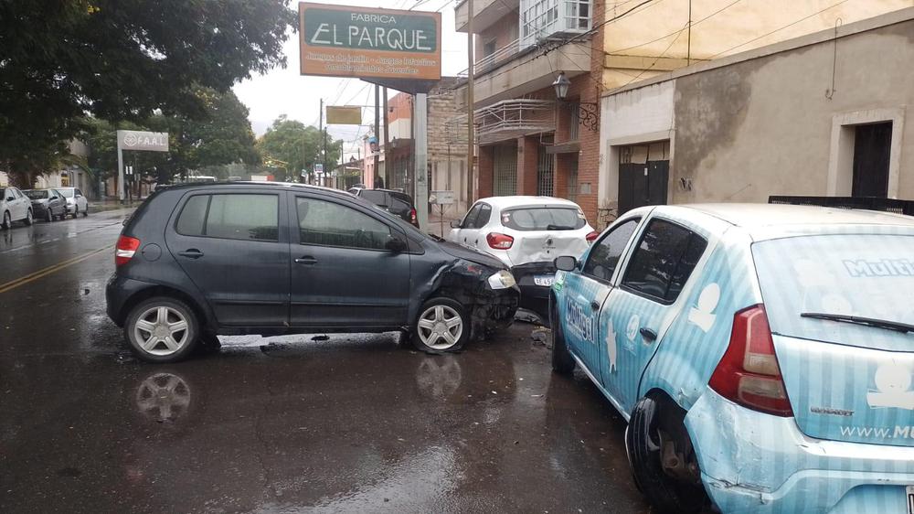 choque avenida independencia