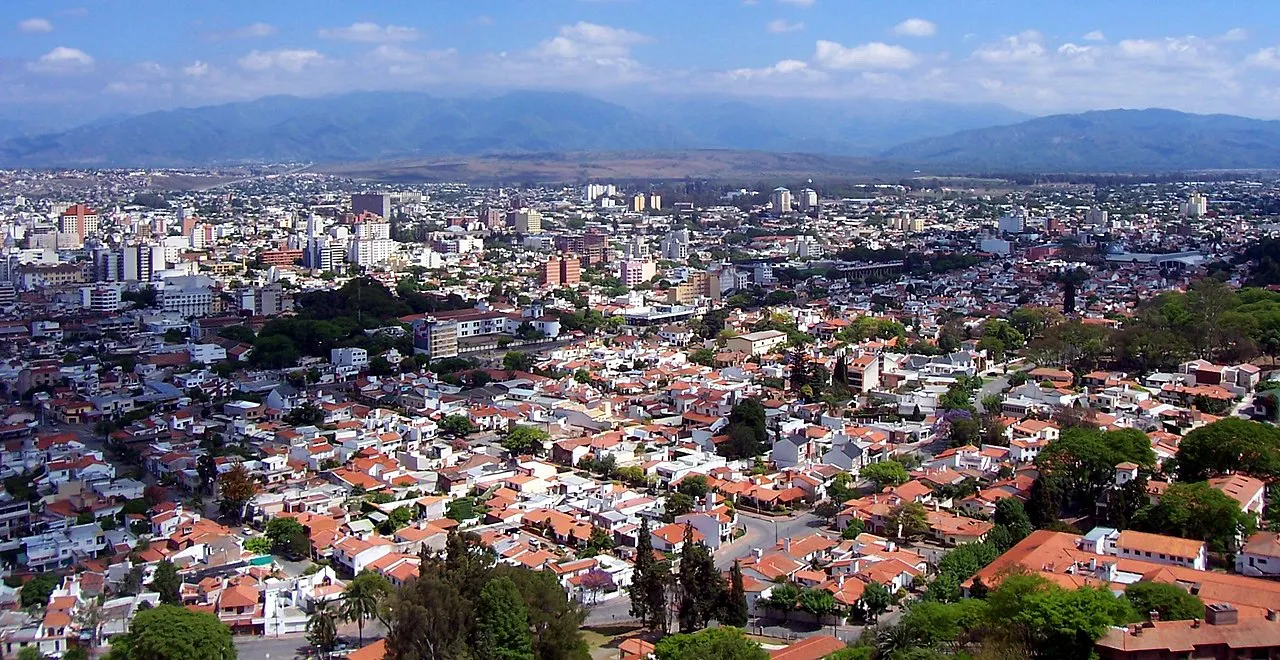 1280px-Panorámica_Ciudad_de_Salta