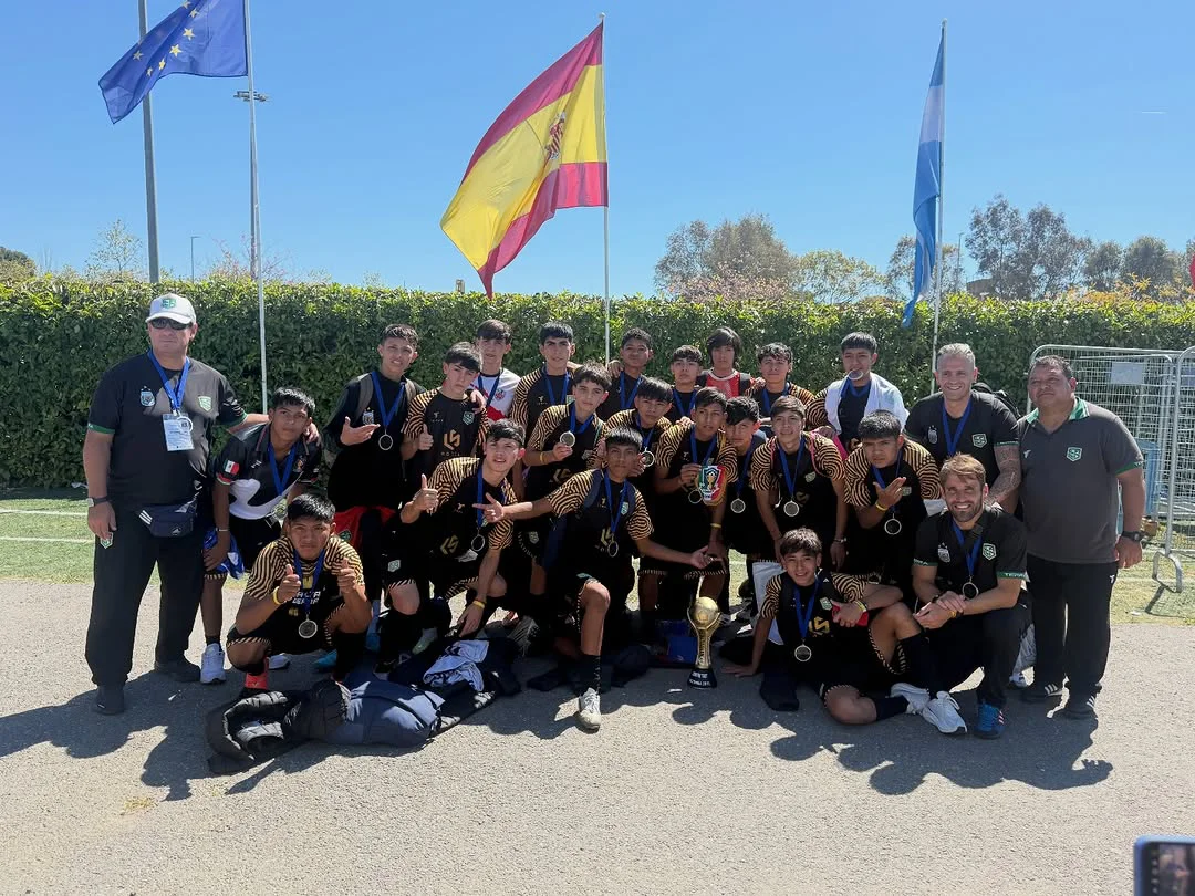 Salta Campeón Mundial ⚽️🏆__El seleccionado salteño se consagró campeón del Mundialito España 🇪🇸 2026 al golear en la final a Steaua Bucar_1.jpg