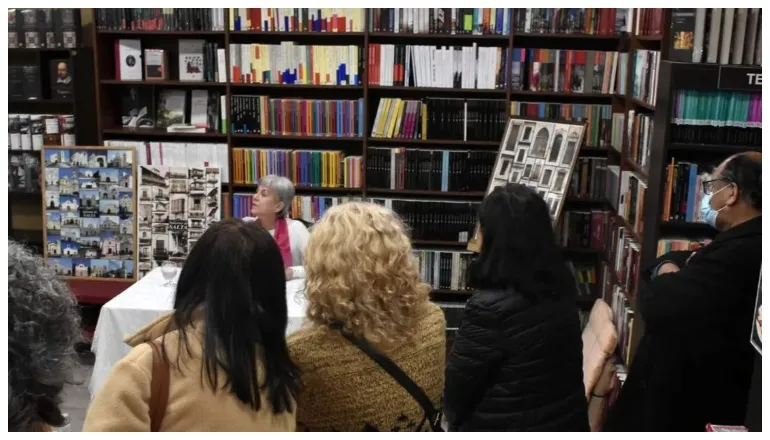 doce letras librería