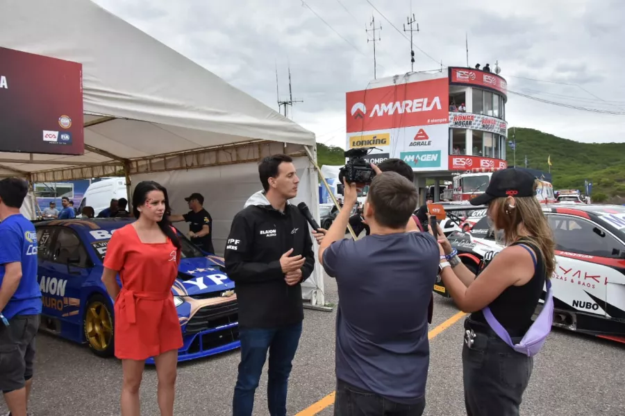 16300-mas-de-2000-personas-asistieron-a-la-primera-jornada-del-tc2000-en-salta