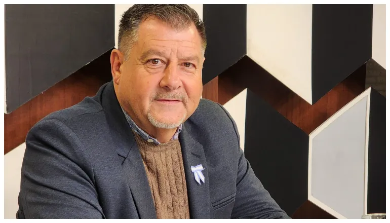 luis mendaña en día de miércoles