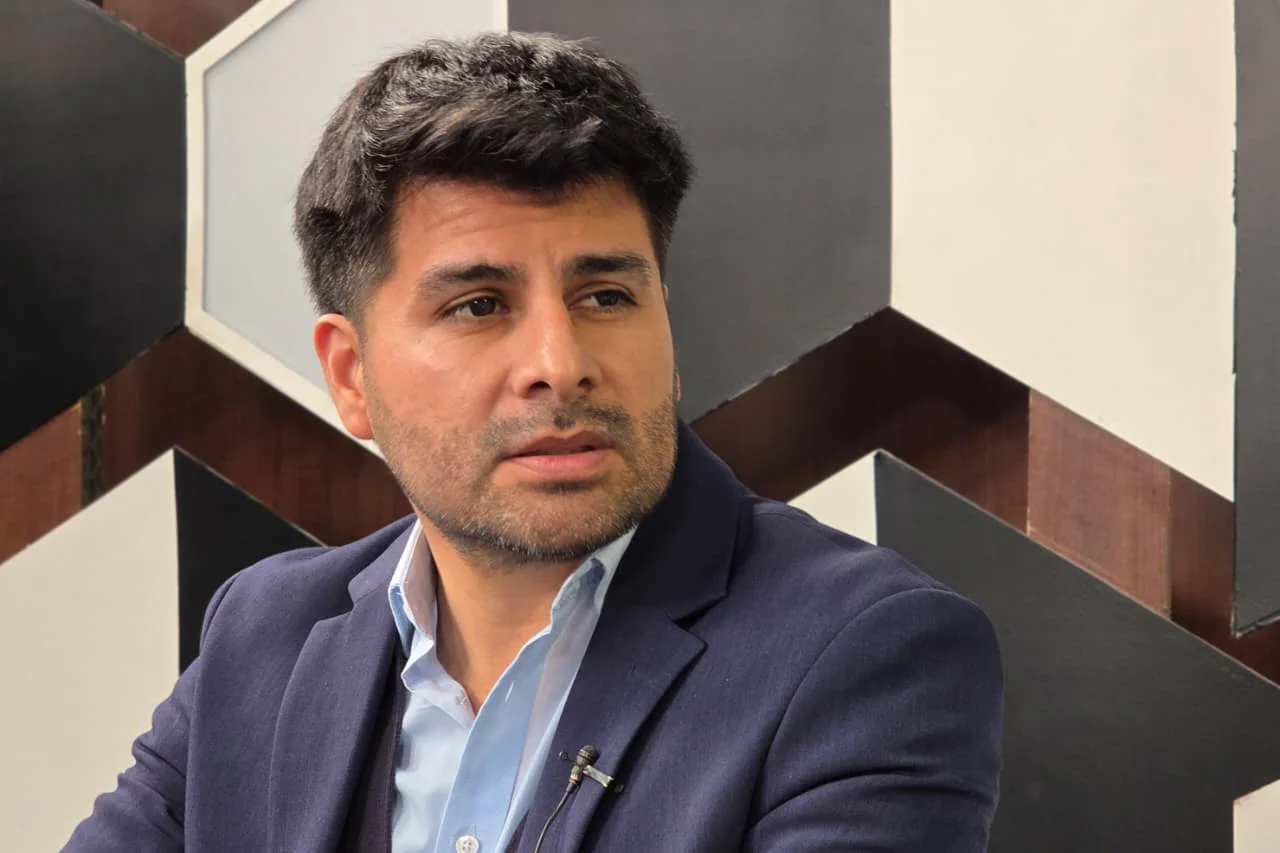 NICOLAS ARCE DIA DE MIERCOLES