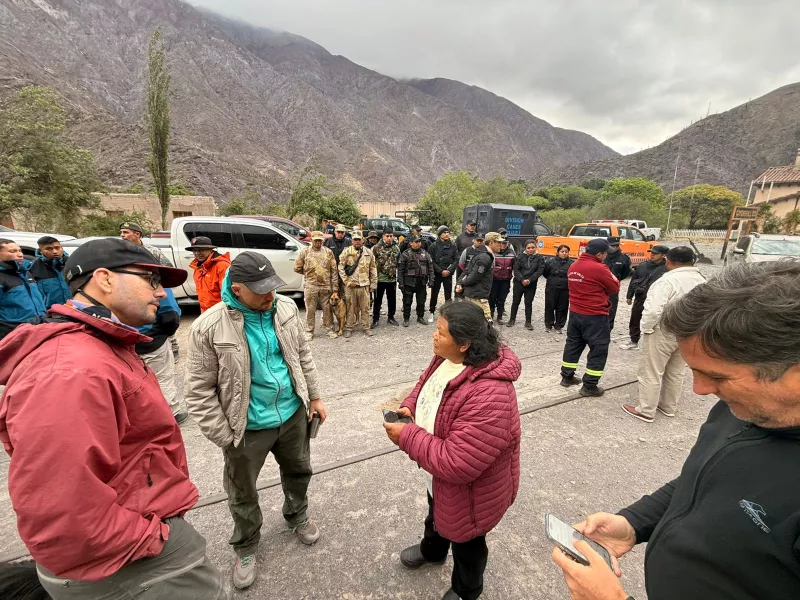 104630-concluyo-el-operativo-de-busqueda-y-rescate-en-el-cerro-pacuy-20251026222345