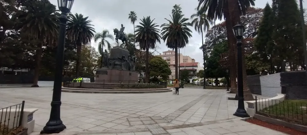 plaza 3