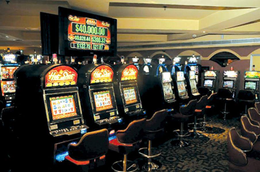 41394-cerca-de-300-trabajadores-de-casinos-y-tragamonedas-sin-dinero-desde-marzo