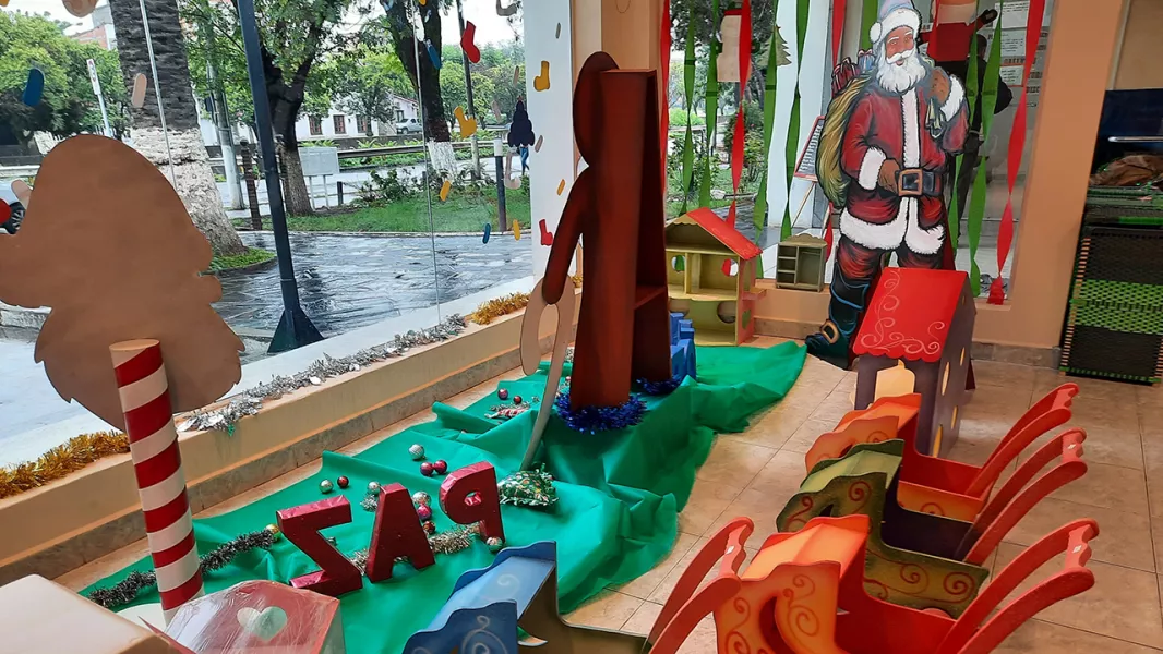 9798-exposicion-y-venta-de-productos-en-el-servicio-penitenciario-de-salta