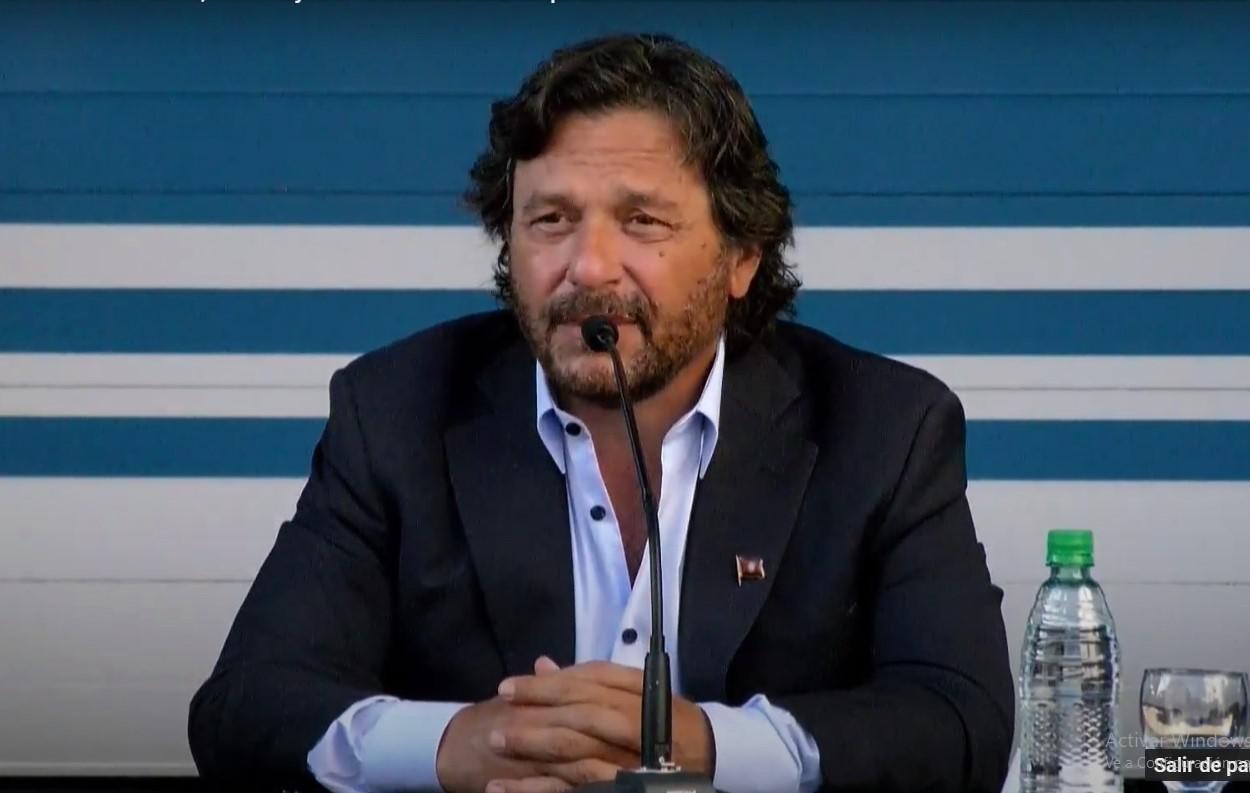 GUSTAVO SAENZ acto Estacion