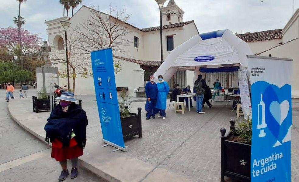 vacunatorio-movil-de-la-plazoleta-iv-siglos