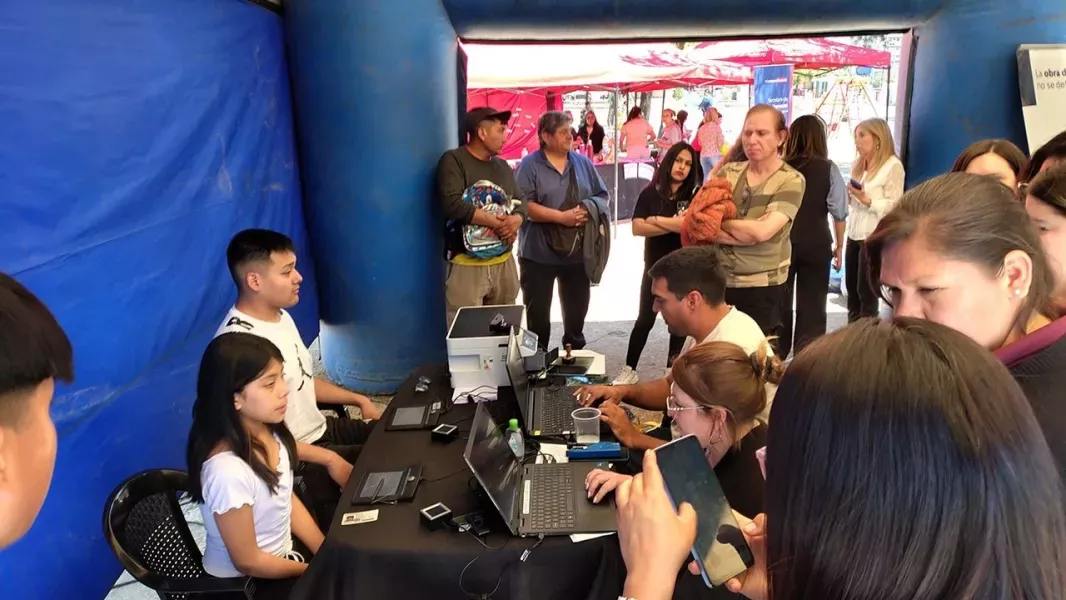 105374-el-registro-civil-realizara-un-operativo-de-identificacion-en-la-plaza-evita