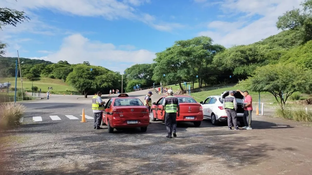 15624-contra-el-transporte-ilegal-la-amt-intensifica-los-controles-por-un-verano-seguro