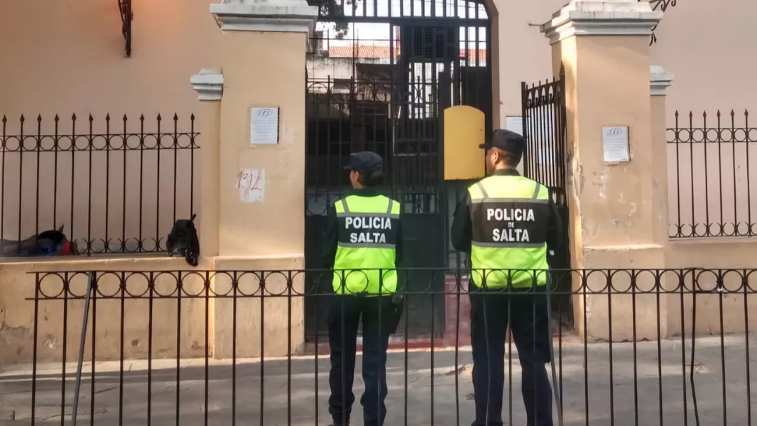 104596-la-policia-controla-el-cumplimiento-de-la-veda-electoral