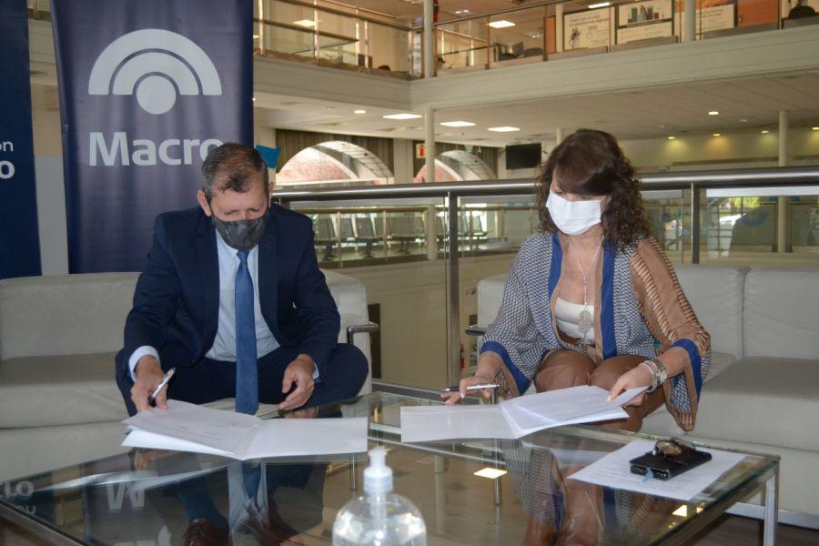 78521-con-la-cooperacion-del-banco-macro-se-fortalecen-las-areas-administrativas-de-seguridad