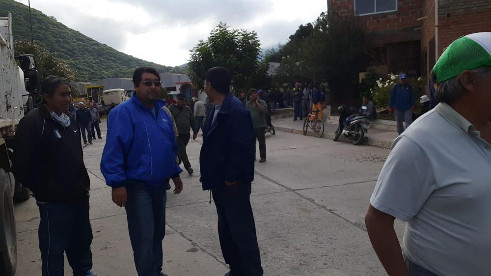 Empleados De La Planta Hormigonera Acusan Que Bettina Romero juega 