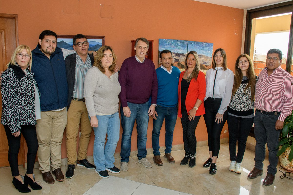 lara senador completa