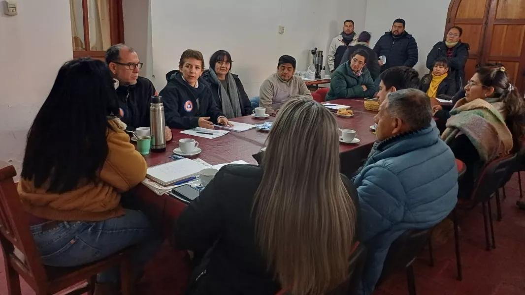 23930-impulsan-la-conformacion-de-equipos-de-defensa-civil-en-los-valles-calchaquies
