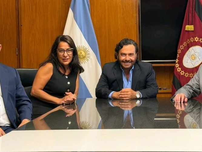 Carolina-Moises-Gustavo-Saenz-