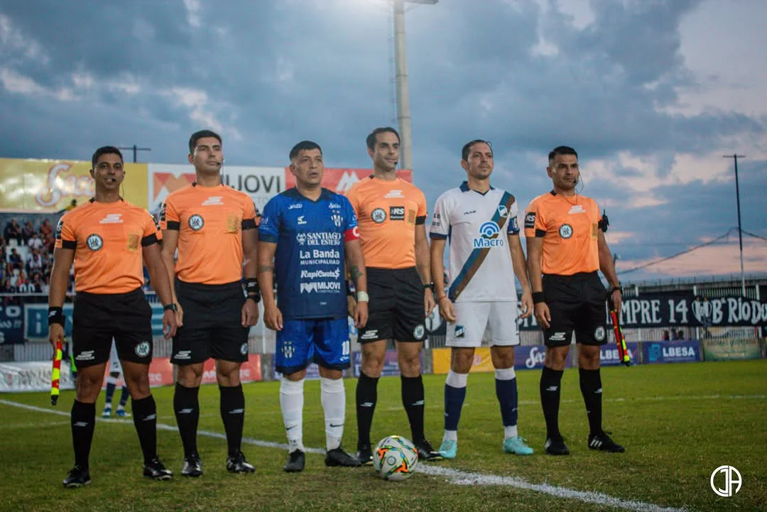Con todo Antonianos 💙🤍🤎(JPG)_1.jpg