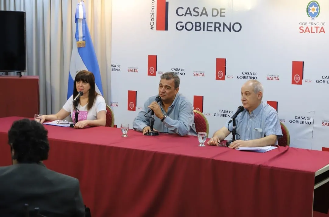 conferencia vacuna dengue