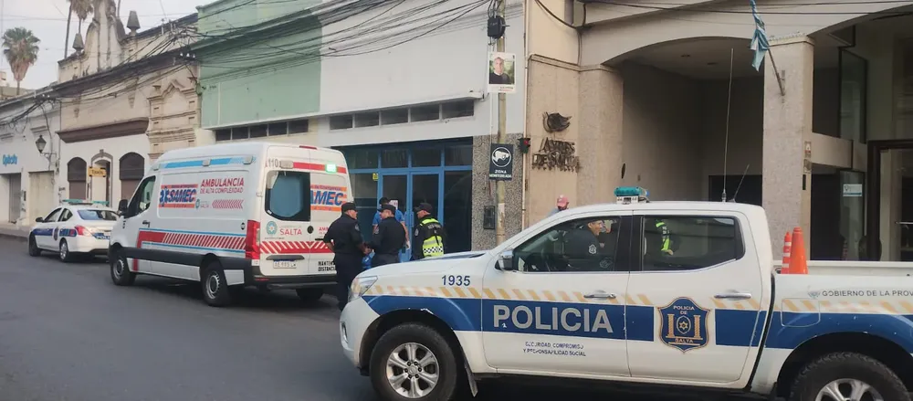 indigente muerto en el centro