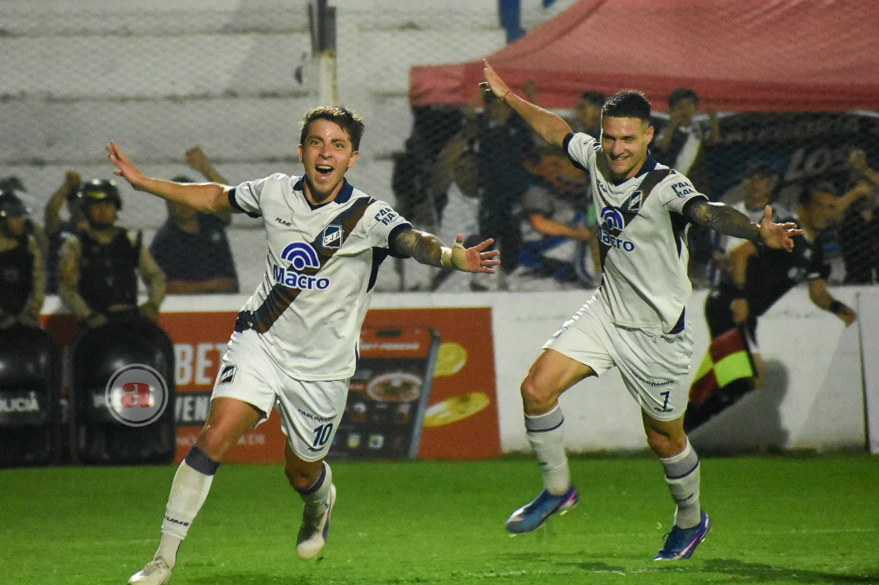 Juventud Aries  (88).jpg