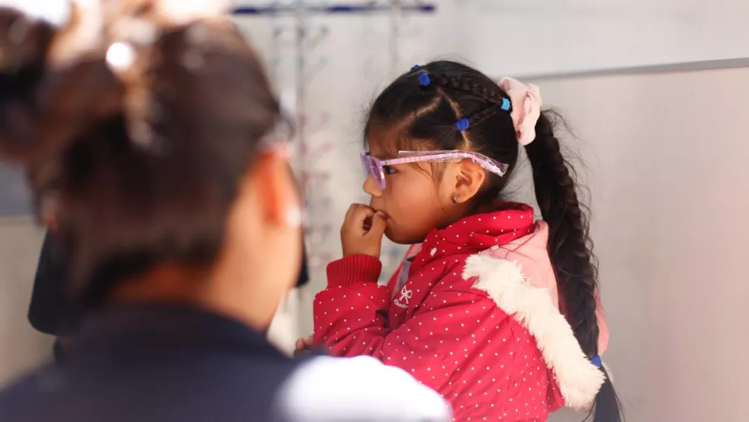 20724-ver-para-ser-libres-se-entregaron-mas-de-250-lentes-para-estudiantes-rurales