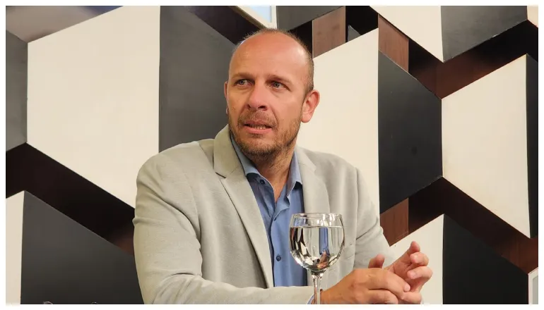 enrique borelli en día de miércoles